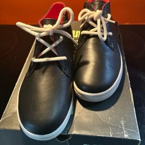 Elements by Nina Boys Darrion Embossed Size 4